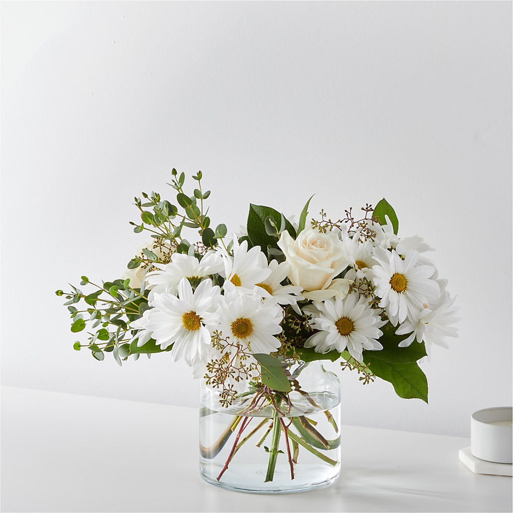 Fresh Linen Bouquet – Pettles Flowers, Salina KS