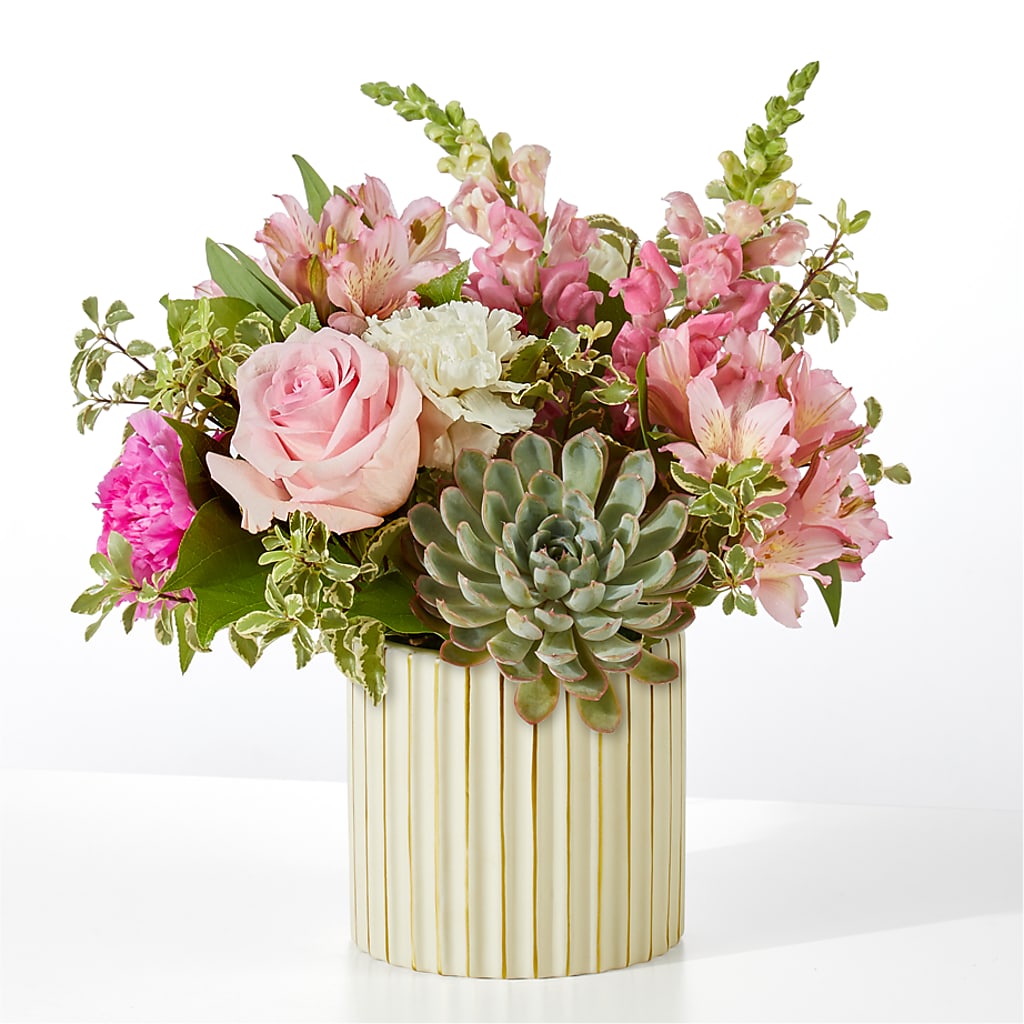 Magenta Musings Bouquet – Pettles Flowers, Salina KS