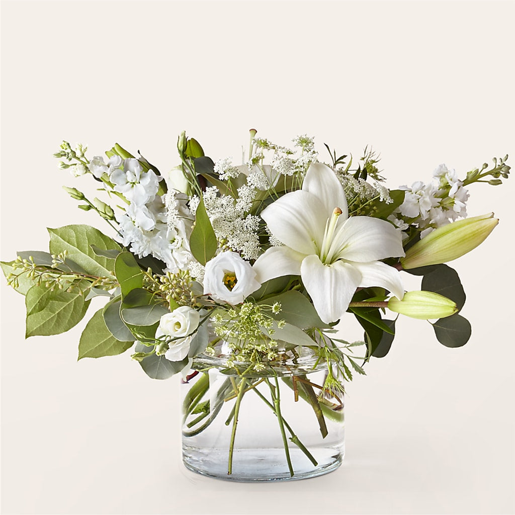 Alluring Elegance Bouquet – Pettles Flowers, Salina KS