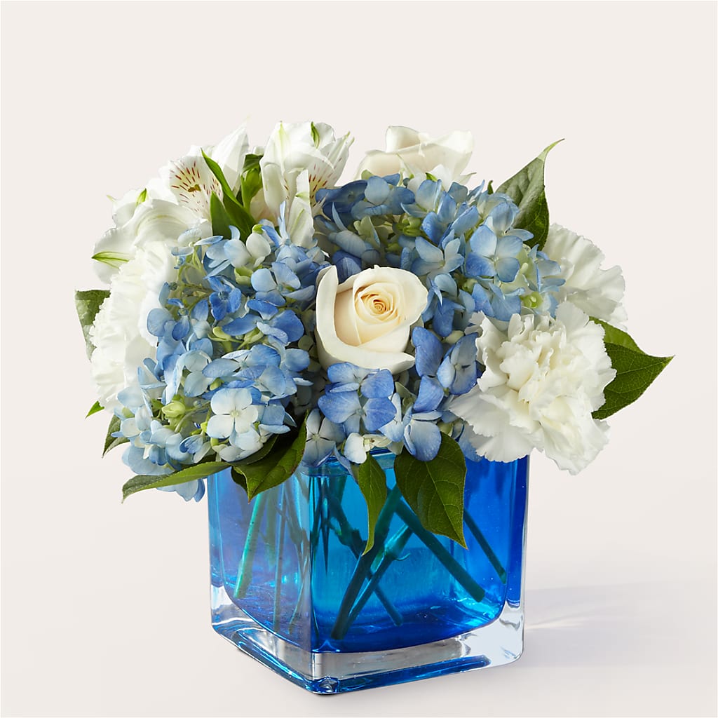Soothing Waters Bouquet – Pettles Flowers, Salina KS