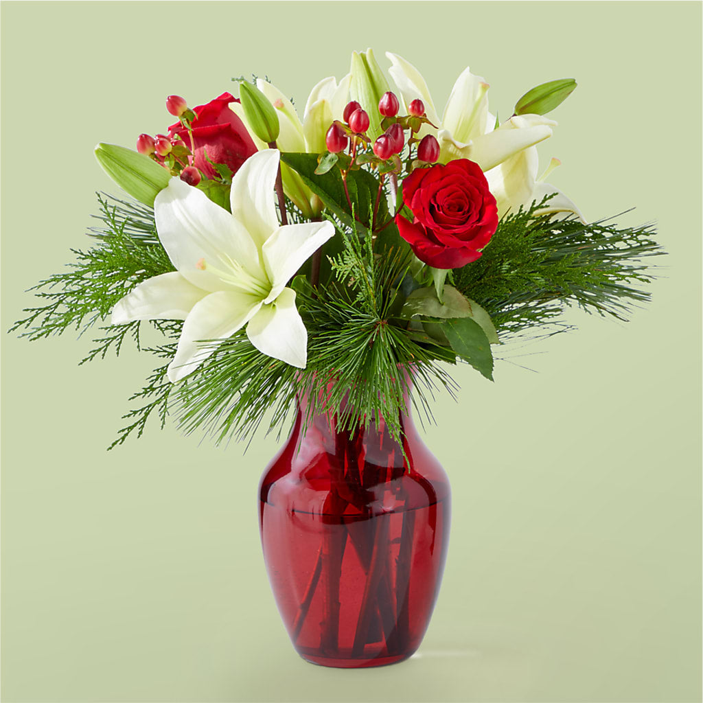 Evergreen Delight Bouquet – Pettles Flowers, Salina KS