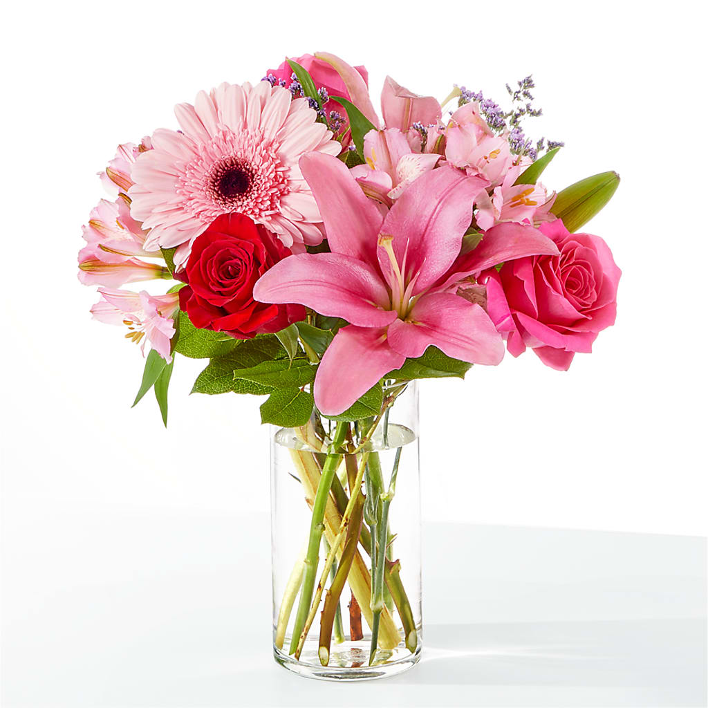 Lots of Love Bouquet – Pettles Flowers, Salina KS