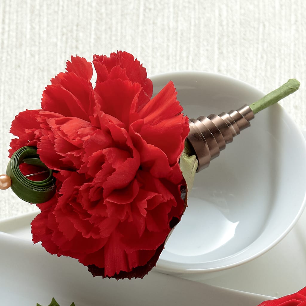Red Carnation Boutonniere – Pettles Flowers, Salina KS