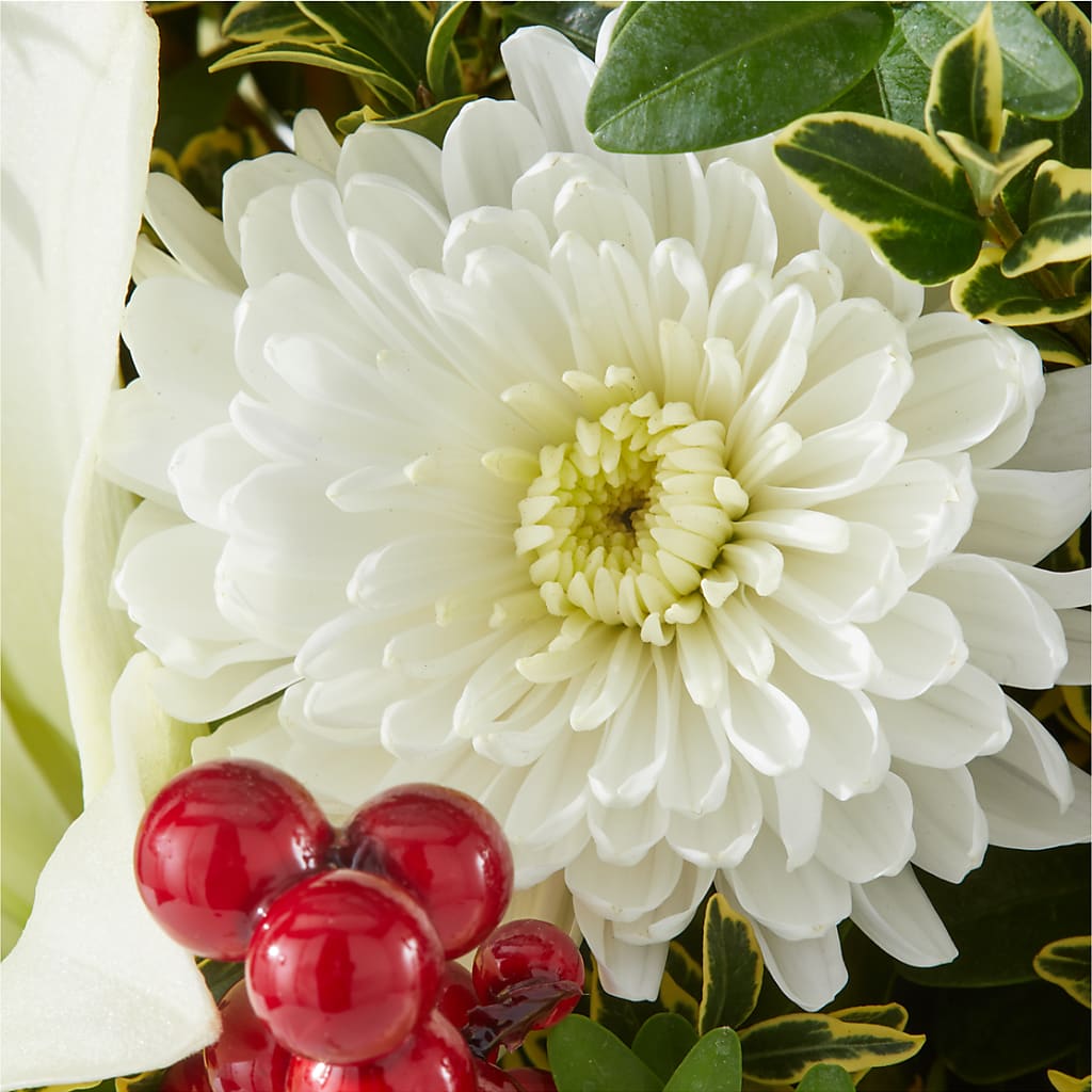 Festive Moments Tree –  Pettles Flowers, Salina KS