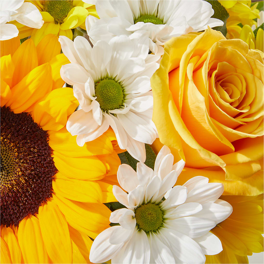 Be Happy Bouquet –  Pettles Flowers, Salina KS