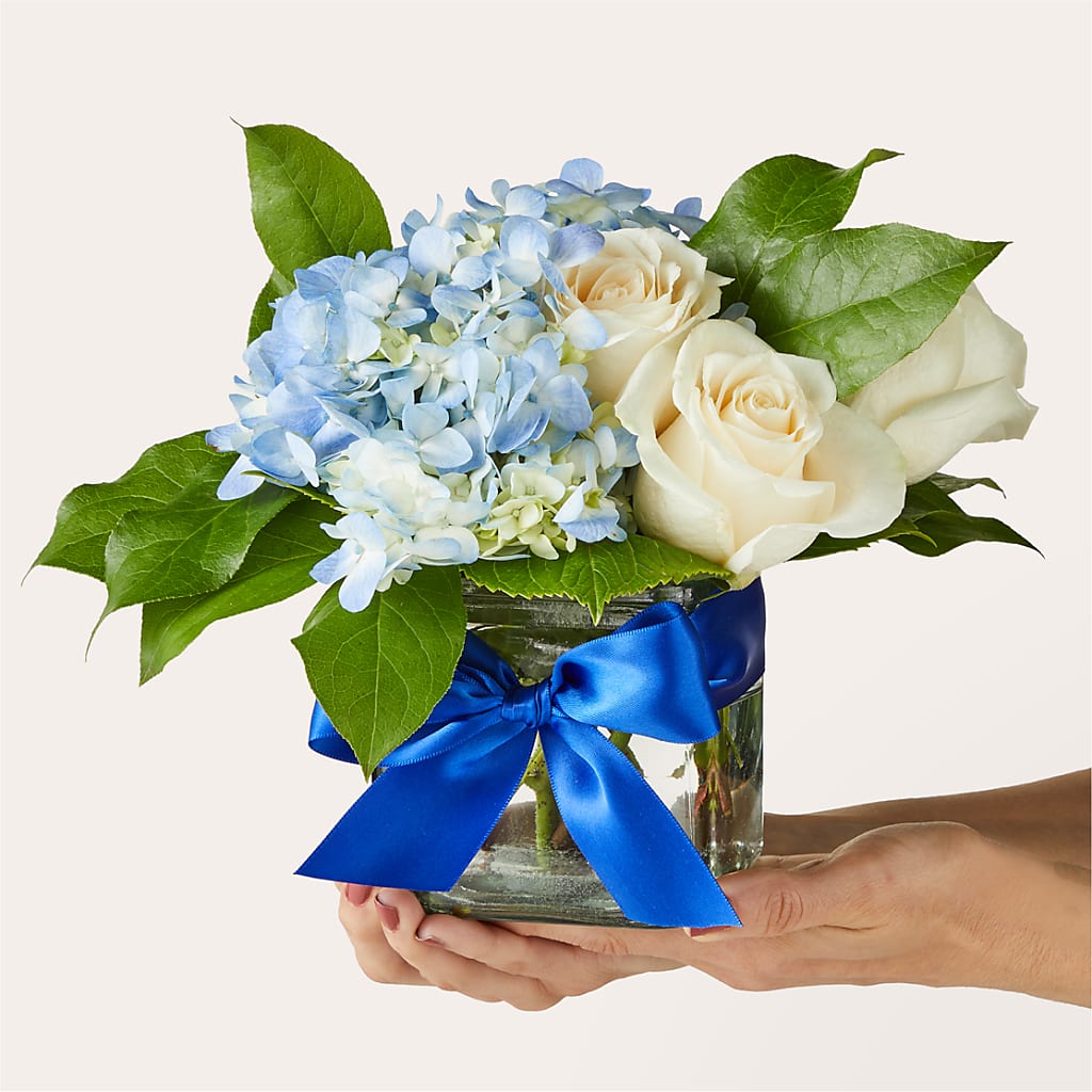Sky Blue Delight Bouquet –  Pettles Flowers, Salina KS