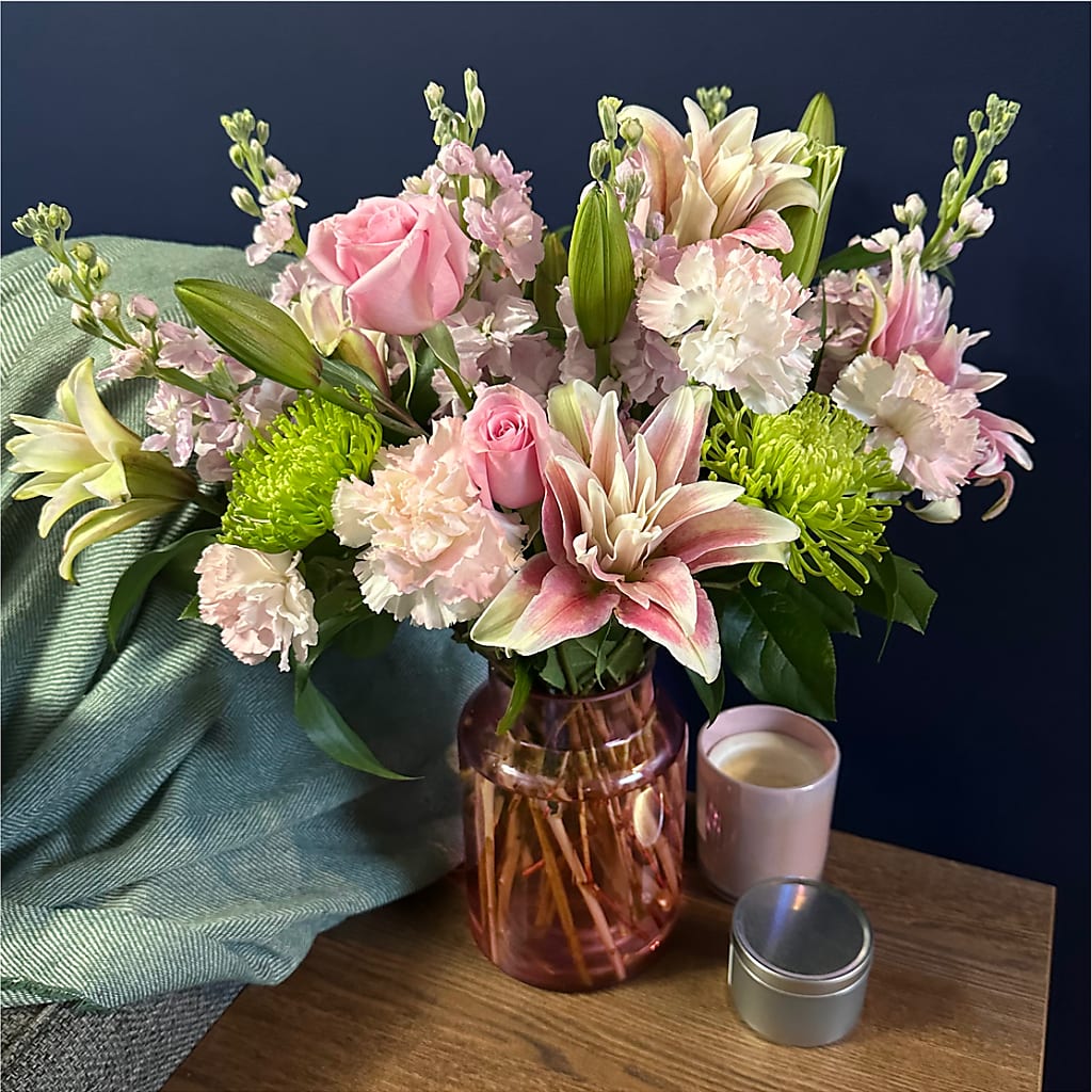 Pretty in Pink Bouquet –  Pettles Flowers, Salina KS