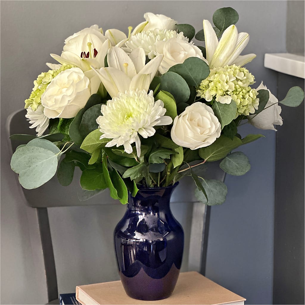 Snowy Dreams Bouquet –  Pettles Flowers, Salina KS