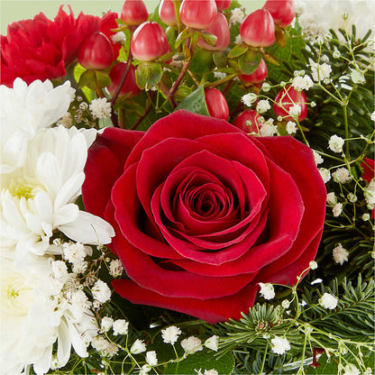 Chance of Flurries Bouquet –  Pettles Flowers, Salina KS