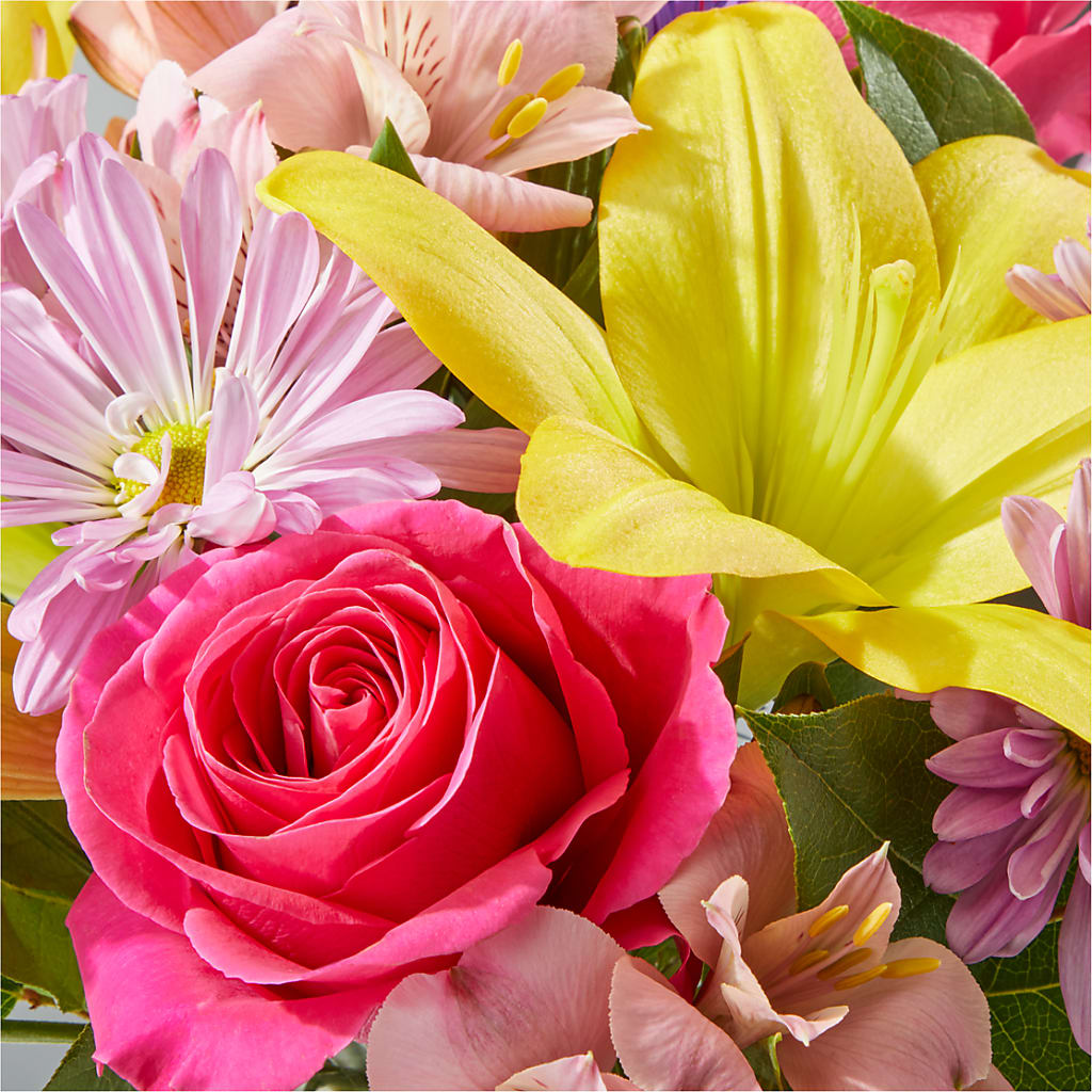 Sprinkles Bouquet –  Pettles Flowers, Salina KS