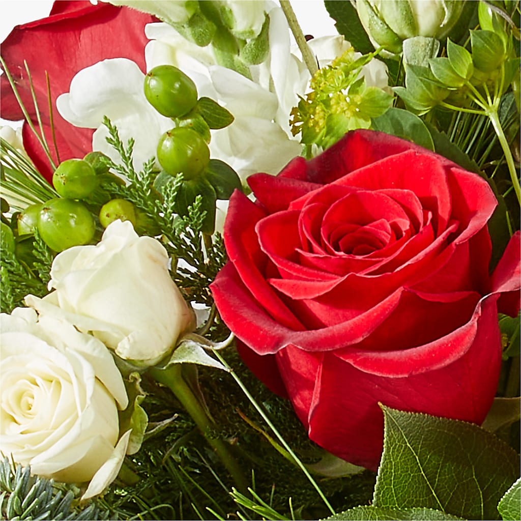 Deck the Halls Bouquet –  Pettles Flowers, Salina KS