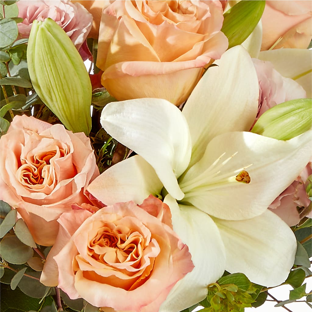 Grapefruit Splash Bouquet –  Pettles Flowers, Salina KS