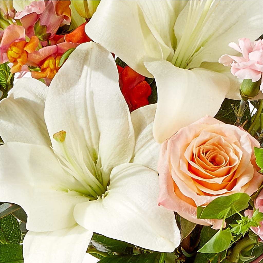 Grapefruit Splash Bouquet –  Pettles Flowers, Salina KS