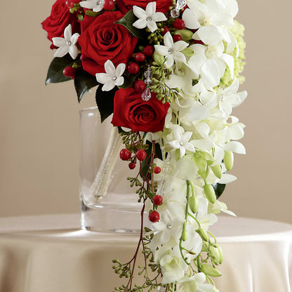 Here Comes the Bride Bouquet –  Pettles Flowers, Salina KS